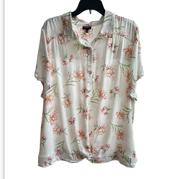Torrid Ivory Floral Crepe Button Blouse size 3X - Picture 3 of 8